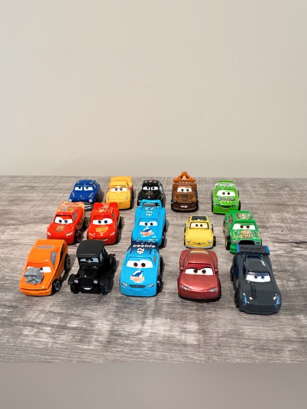 Disney Pixar Cars Mini Racers Die-cast Lot of 15 Cars Snotrod Lizzie Luigi More